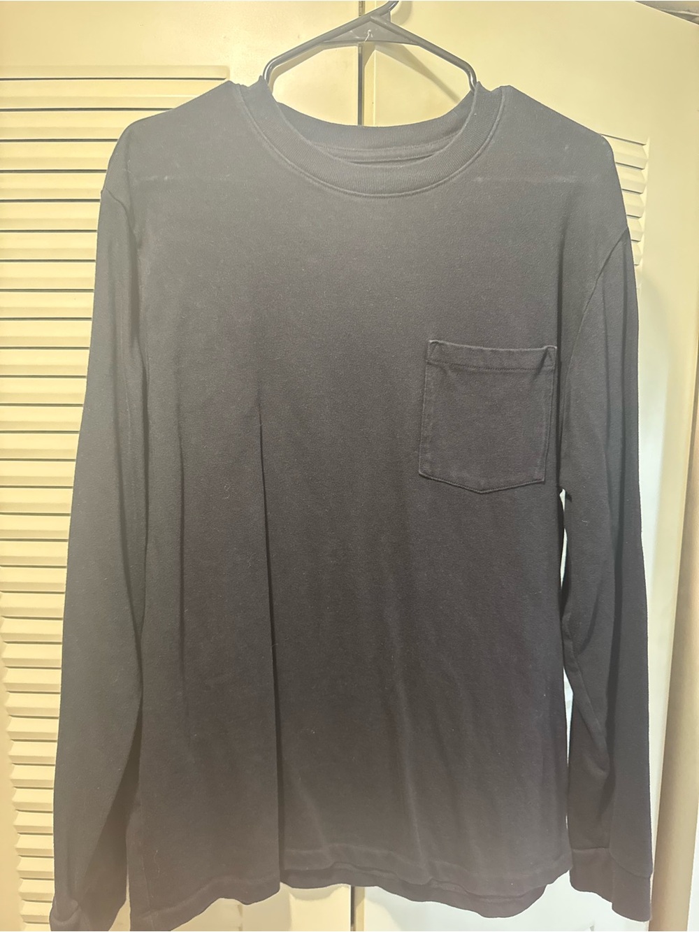 Sonoma Black Long-Sleeve Pocket Tee